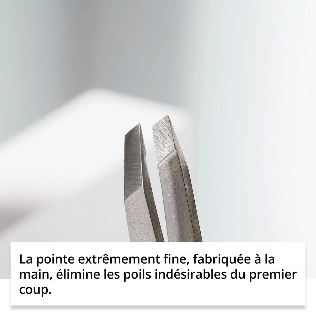 Pince à épiler Rubis classique acier inoxydable mors biais inclinée fine pointue professionnelle sourcils