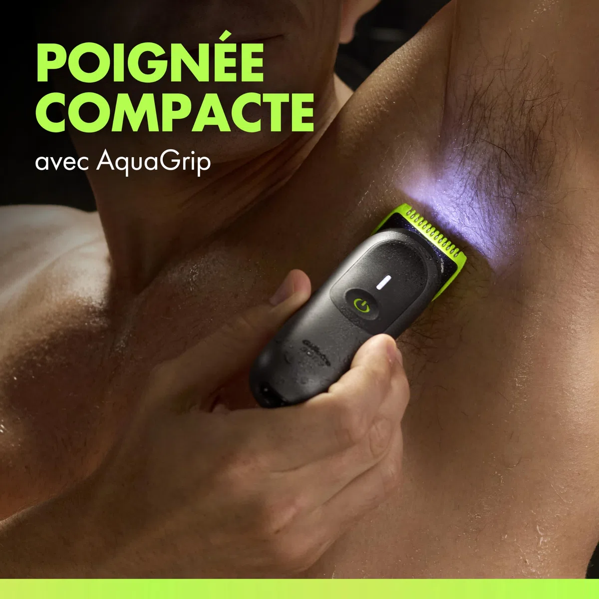 Gillette Labs Body + Intimate Tondeuse Homme i7, Tondeuse Corps et Zone Intime, Étanche, Dotée de la Technologie SkinFirst et de la Lumière LED pour Visibilité, 3 Sabots, Batterie Rechargeable Incluse